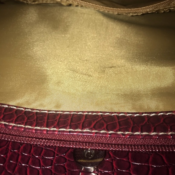 Handbag - Picture 6 of 16